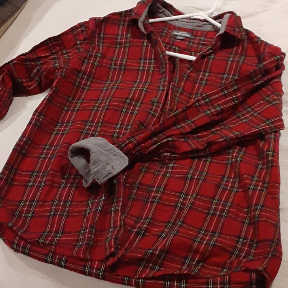 Plaid men's button up long sleeve shirt
